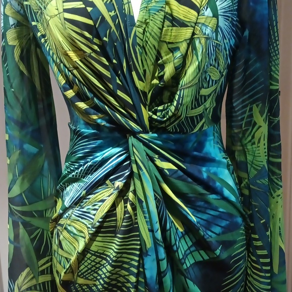 NEW VENUS Exaggerated Sleeve Twist Front Maxi Dress - Picture 4 of 14